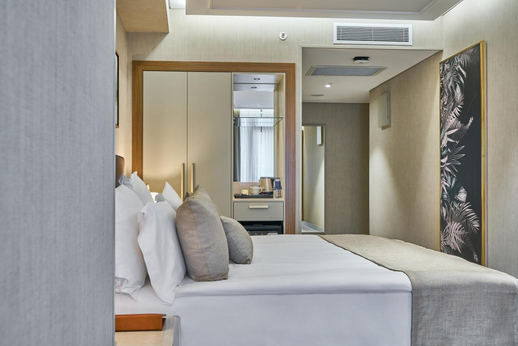 Rayelin Hotel Istanbul Old City ภายนอก รูปภาพ